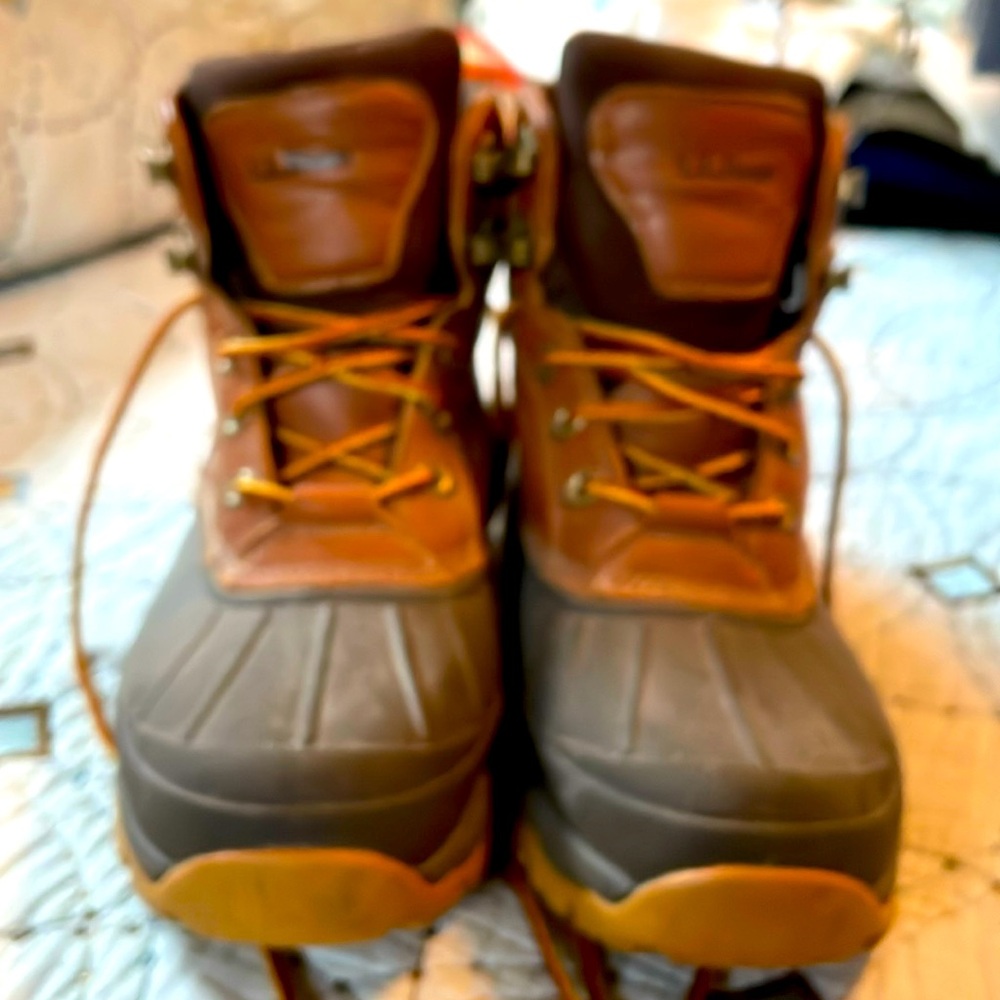 LL Bean women’s duck boots